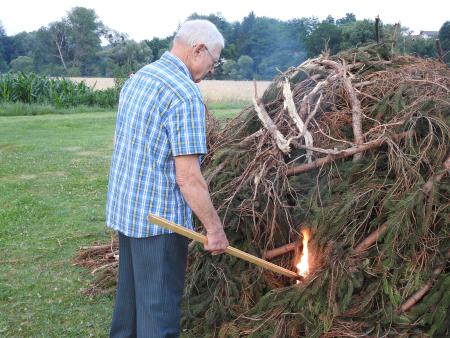 Sveta maša za domovino pri Ivanovem izviru in 26. tradicionalno kresovanje ob dnevu državnosti 8